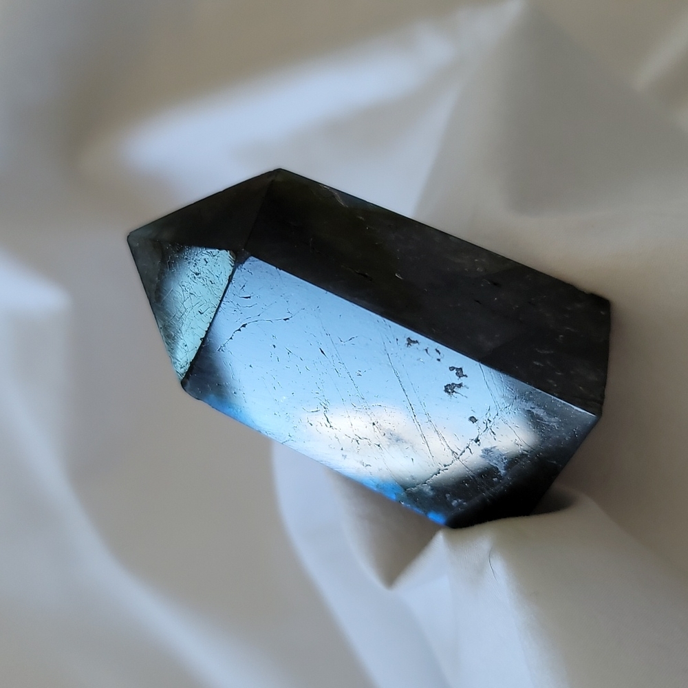 Labradorite Tower - Picture 6 of 13